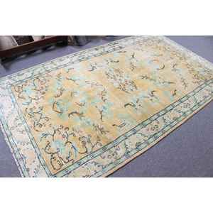 Alfombra Turca de 5.3x8.5 pies, Alfombra Vintage, Alfombra Amarilla con Diseño Floral de Lana - Product Image 2