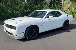 Dodge Challenger RT Scat Pack 2020 Usado en Excelentes Condiciones, Preparado de Fábrica para Carreras de Drag, 11 mil Millas, Motor Hemi V8 de 6.4 Litros - Product Image 2