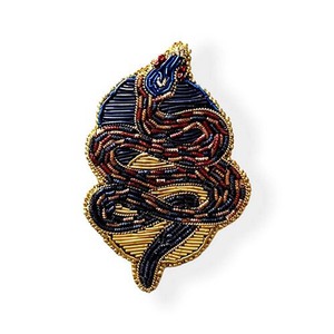 Broche en jean lettre Z broderie à la main badges en soie indienne emblème motif chine broche créative épingles décoratives broche simple - Product Image 1