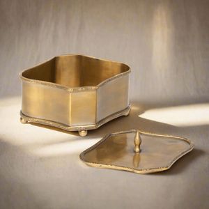 Elegant Traditional Metal <b>Sweet</b> <b>Box</b> With Floral Design Used For Wedding Anniversary Gifts And Festive Occasions - Product Image 6