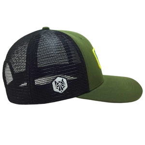 Casquette de camionneur 6 panneaux de haute qualité Loden patch tissé en maille noire et logo sur le côté gauche boucle à simple boutonnage en plastique à bord plat OEM - Product Image 3