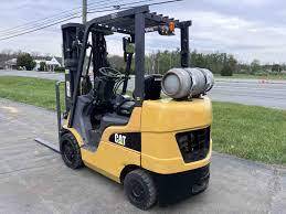 Chariot élévateur électrique d'extérieur Caterpillar 2EPC5000 5000 Lbs - Product Image 6