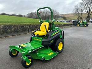 รถตัดหญ้าแบบนั่งขับ John Deere X950R ไฟฟ้า 25 แรงม้า ขนาด 50 นิ้ว แบบ Zero Turn เครื่องยนต์ 173 ซีซี ระดับ DIY สำหรับขาย - Product Image 5