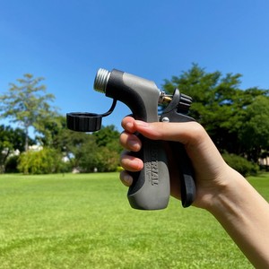 Strong Pattern Insulated Grip Garden Water Gun Nozzle Rear Trigger with Threaded Front Attachments Car Wash Accessories - Product Image 1
