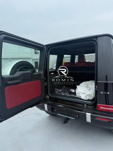Nuova Mercedes Classe G W465 Nera SUV 2019 con Motore Turbo a Benzina, Cambio Automatico e Finiture Esterne Aggiornate - Product Image 5