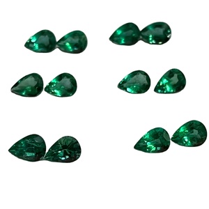 Émeraudes naturelles calibrées 7x5 mm, forme poire, provenance Zambie, qualité AAA+, certifiées IGI, couleur vert vif, grande clarté - Product Image 1