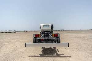 Nuevo Isuzu NPR 85H 2024, Chasis Estándar, Carga Útil de 4.2 Toneladas, Motor Diésel SC de 6 Cilindros, Transmisión Manual, Hidráulica - Product Image 6