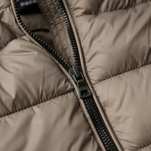 เสื้อโค้ทบับเบิ้ลโลโก้แบบกำหนดเอง |   เสื้อแจ็คเก็ตพัฟเฟอร์อุ่นๆ ขายส่ง |   เสื้อผ้ากันน้ำและกันหนาวสำหรับฤดูหนาว - Product Image 6