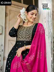 Ropa informal y de festival de moda para mujer, conjunto de rayón pesado Kurti con hermoso estampado de Chanderi pesado con Latkan Dupatta para mujer - Product Image 6