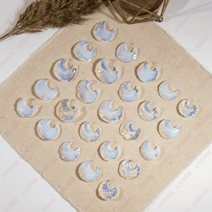 Pointe de flèche en opale de lune polie, best-seller, cristal semi-précieux pour la décoration et la méditation - Product Image 4