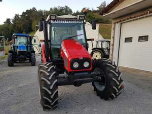 Tracteur à roues Massey Ferguson 5455 80 ch 120 ch 4 roues motrices d'occasion - Product Image 3