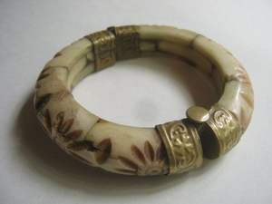 Bracelets en os naturel faits à la main, bijoux ethniques tribaux, accessoires de mode écologiques pour femmes - Product Image 3