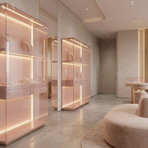 ตู้โชว์เครื่องประดับกระจกสีชมพูสไตล์โมเดิร์น LUX พร้อมไฟ LED ประตูกระจกเงา ตู้โชว์สินค้าแบบคีออส - Product Image 1