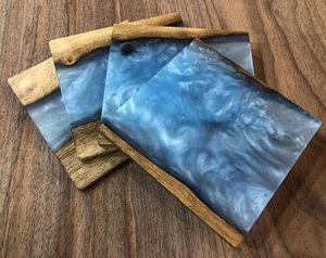 Ensemble de sous-verres en résine époxy et bois de porc Modèle de tasse élégant Dessous de verre Bon prix pour l'artisanat artisanal - Product Image 6