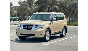Nissan Patrol Platinum SUV AWD 2023 d'occasion, essence, automatique, conduite à gauche, pneus R18, galerie de toit métallique, phares halogènes, LED - Product Image 6