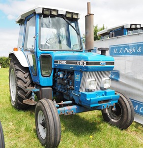 เครื่องจักรกลการเกษตรที่เชื่อถือได้ Ford6610Tractor สำหรับอุปกรณ์การเกษตร - Product Image 3