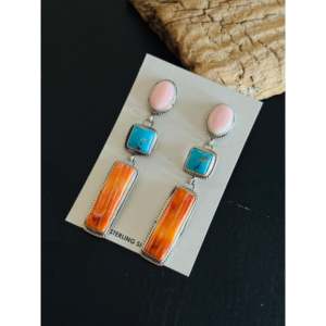 Pendientes Colgantes Marcella James de Coral Multicolor y Plata de Ley con Diseño Geométrico - Product Image 4