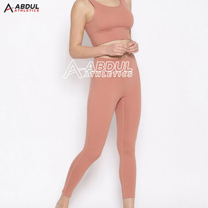 Ensemble de yoga pour l'entraînement et le sport, avec tissu extensible et design confortable, pour la gym, le fitness et les activités quotidiennes - Product Image 4