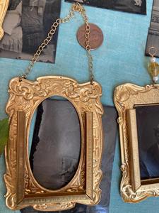 Cadre artistique en métal doré avec perles et corde porte-photo décoratif multi-usage pour la maison mur bureau événement cadeau décor - Product Image 3