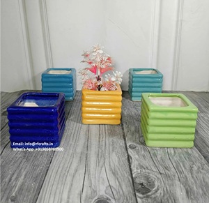 Maceta de cactus pequeña de cerámica de diseño creativo para interiores modernos - Product Image 4