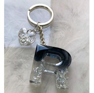 พวงกุญแจเรซิ่นแวววาวสดใสมีสไตล์ทันสมัยดูทันสมัยพวงกุญแจเรซินศิลปะที่มีเอฟเฟกต์สีรุ้งและแบบอักษรที่ทันสมัย - Product Image 3