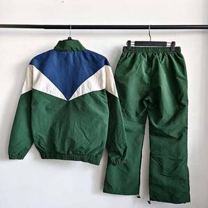 Veste d'hiver en polyester imperméable et légère à coque souple, imprimée, coupe-vent, survêtement, fermeture éclair intégrale personnalisée, cargo pour homme - Product Image 2