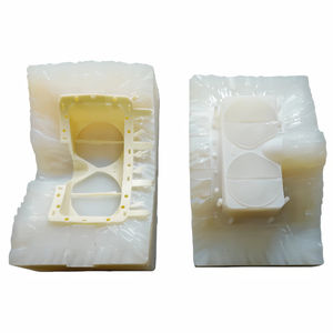 Moulage sous vide <span class=keywords><strong>One</strong></span> Shop Solutions Moule en silicone Polyuréthane Hei Casting 8550 Prototype Boîtier électronique - Product Image 1