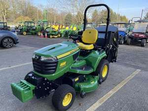 รถแทรกเตอร์ตัดหญ้าแบบนั่งขับ John Deere รุ่น X950R คุณภาพสูง เกรด A ใช้เครื่องยนต์เบนซิน 5.5 แรงม้า พร้อมถังเก็บหญ้าขนาด 150 ลิตร - Product Image 3
