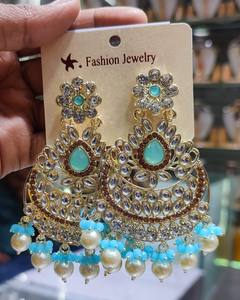 INDIO ÚLTIMO TRADICIONAL KUNDAN CHAPADO EN ORO ALTO CON DISEÑADOR DE PERLAS HERMOSO JUEGO DE PENDIENTES KUNDAN FANCY PARA MUJERES Y NIÑAS - Product Image 5