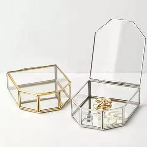 Boîte à bijoux décorative en métal doré, design de créateur, cristal de mercure, verre antique, boîte en verre et en métal de luxe - Product Image 3