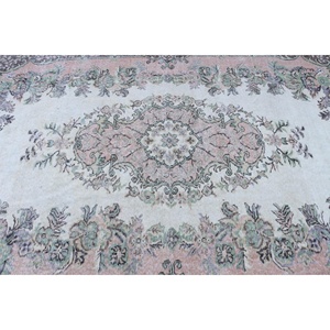 Grand tapis vintage 5,9x9,5 pieds, tapis turc en laine à motifs floraux roses - Product Image 5