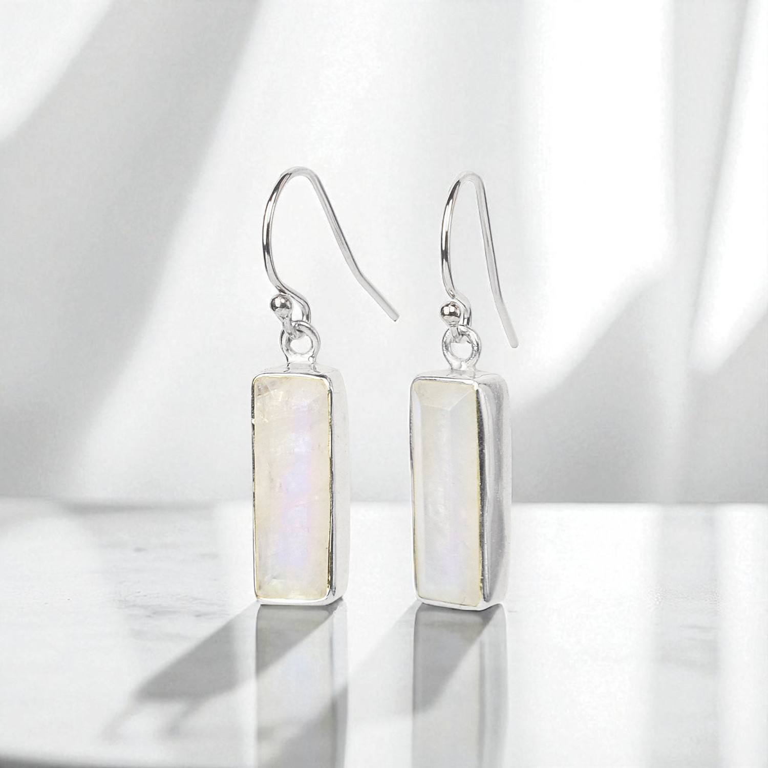 เงินมูนสโตนสีรุ้ง