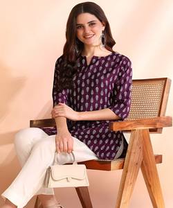 NOUVELLE ARRIVÉE SALWAR KAMEEZ EN SOIE IMPRIMÉE NUMÉRIQUEMENT POUR FÊTES ET USAGE QUOTIDIEN PRIX DE GROS VÊTEMENT ETHNIQUE MODERNE - Product Image 1