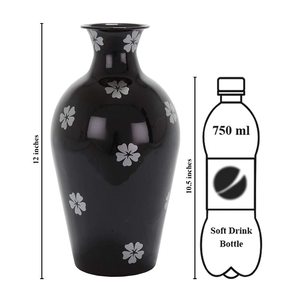 Vases à fleurs décoratifs modernes en acier avec motifs gravés, export en gros - Product Image 3