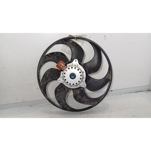 VENTILATEUR DE REFROIDISSEMENT MOTEUR FORD Puma Série 2645146 B7JB hybride 999 (19>) - Product Image 1