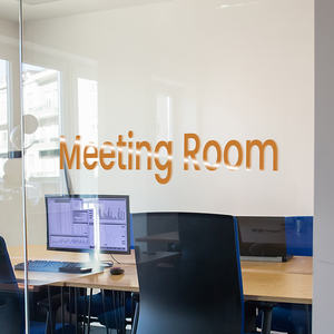 Autocollants en vinyle bronze résistant aux UV personnalisés pour guitare, équipement de studio, marchandises de groupe et image de marque - Product Image 4