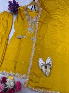 Traje Salwar de Diseñador para Fiestas con Dupatta a Juego - Product Image 5