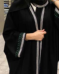 Abaya longue à manches longues en soie noire faite à la main, anti-rides, avec de belles broderies blanches, tenue de prière musulmane traditionnelle pour femmes adultes - Product Image 4