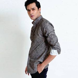 เสื้อยีนส์แขนยาวสำหรับผู้ชายเสื้อยีนส์สำหรับฤดูใบไม้ผลิ2023ออกแบบได้ตามต้องการ - Product Image 6