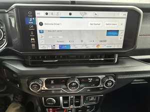 Jeep Wrangler Rubicon 2024 Usado, Asientos de Cuero de Alta Calidad, Transmisión Automática de 6 Velocidades, Volante a la Derecha/Izquierda - Product Image 2