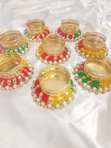 Porte-diya multicolores faits à la main, cadeaux de retour parfaits pour Diwali, décorations de bougies chauffe-plat, cadeau indien unique, cadeau de pendaison de crémaillère, décoration - Product Image 2