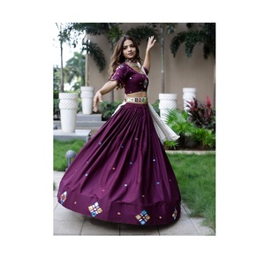 Nouvelle Collection de vêtements ethniques de travail manuel miroir pour femmes, Lehanga Choli du fournisseur et de l'exportation indiens - Product Image 1