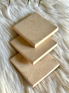 Sous-verres carrés en marbre de Trani faits à la main, vaisselle en pierre naturelle, articles ménagers - Product Image 2