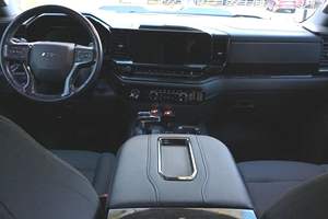 CHEVROLET SILVERADO 2022 LT TRAIL BOSS 4X4 D'OCCASION LHD/RHD 1500 - Product Image 3