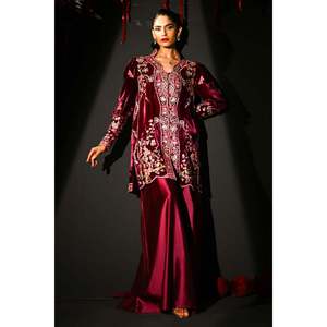 Conjunto de Traje para Mujer Safina - Elegante Conjunto de Dos Piezas - Product Image 4