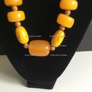 Top Ranking 2023 más nuevo esmalte chapado en oro Santa Claus encanto collar colorido resina acrílico cuentas Collar para regalo - Product Image 6