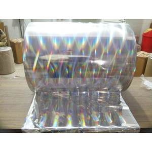 Película de Poliéster Holográfica Arcoíris Spick Global, Material PET Brillante con Tratamiento Corona, Procesamiento Transparente Tipo Pilar - Product Image 1