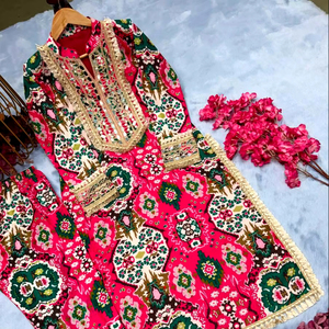 Soie de mousseline de créateur lourde avec impression numérique avec codage de broderie Dori fonctionne avec un vrai miroir avec Tam-Tam Latkan haut et bas - Product Image 1