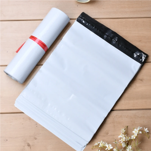 Venta al por mayor bolsa de embalaje de mensajería reciclable tamaño personalizado aceptado bolsa de mensajería de diseño reciclable - Product Image 3