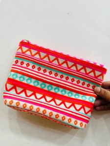 Gros Grande Capacité Portable Coton Voyage Trousse De Toilette Noir Floral Fermeture Éclair Cosmétique Sac De Mode Style pochette perlée - Product Image 4